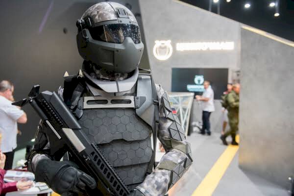 READ ABOUT THE NEW RUSSIA COMBAT GEAR