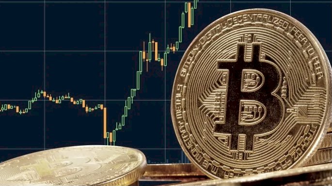 BITCOIN MOMENTUM DIPS IN RESPONSE TO IMMINENT EXPIRATIONS