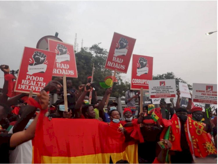 GHANIANS ON A STREET PROTESTS ON OPERATION FIX THE COUNTRY