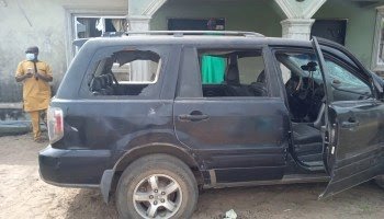 LAGOS COMMUNITY IN DISARRAY AS 8 CHILDREN ARE FOUND DEAD IN A VEHICLE