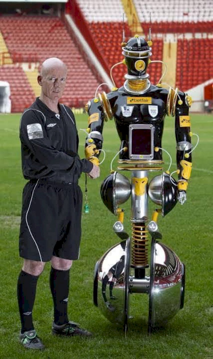 FIFA TO UNVEIL ROBOTIC REFEREE FOR THE WORLD CUP IN QATAR